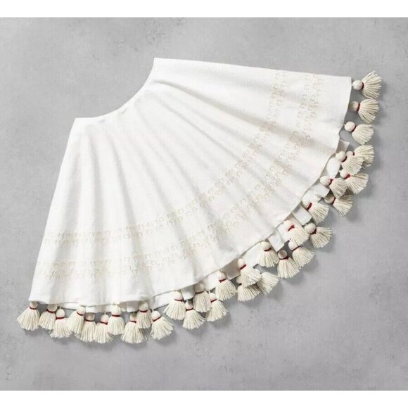 NEW Hearth and Hand with Magnolia Tree Skirt Embroidered Sour Cream White 52x52 - Picture 4 of 4